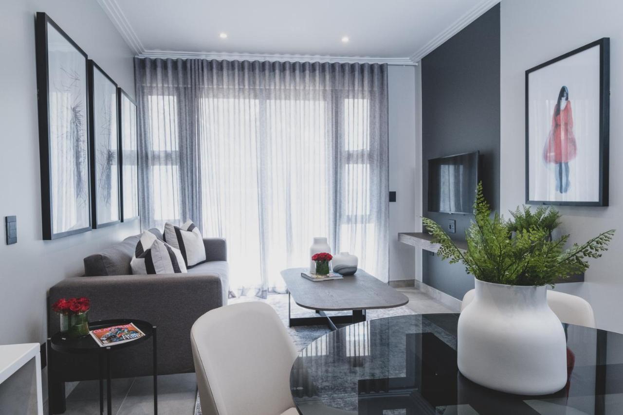The Catalyst Apartment Hotel By Newmark Johannesburg Esterno foto