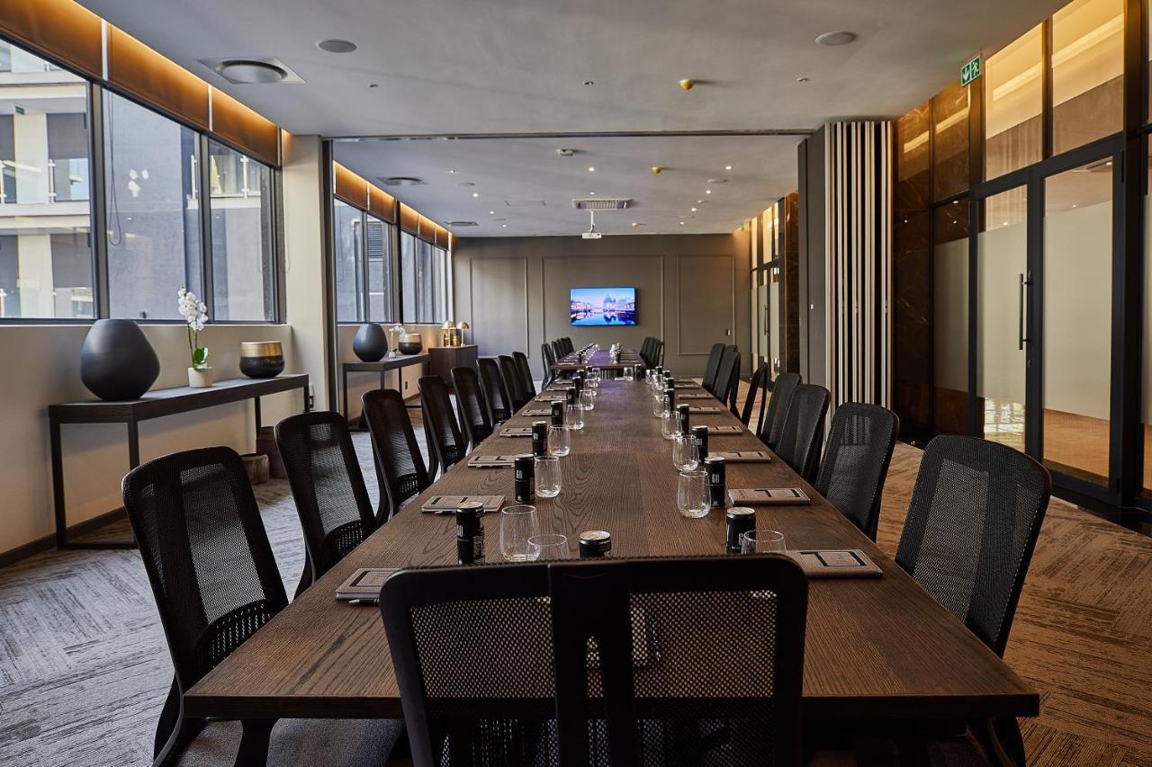 The Catalyst Apartment Hotel By Newmark Johannesburg Esterno foto