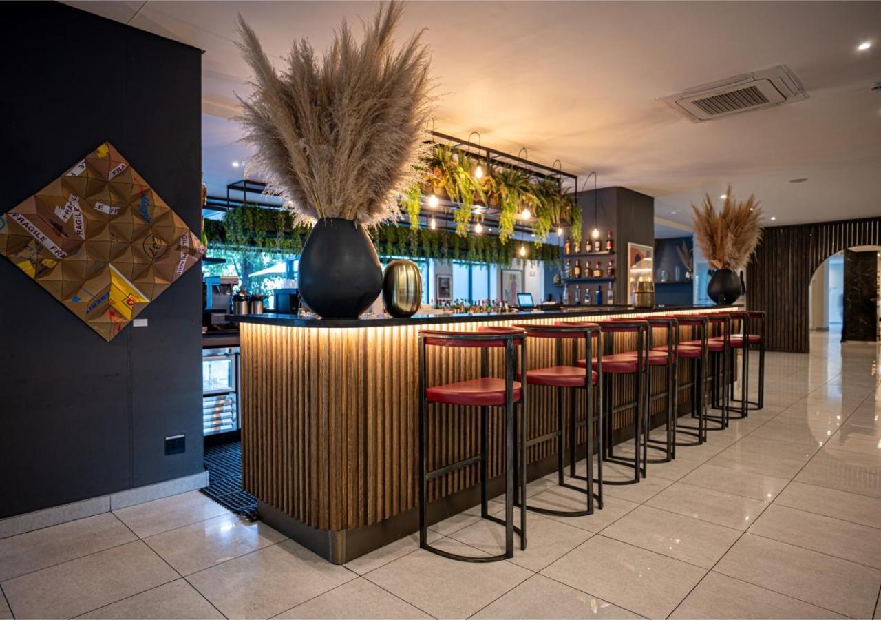 The Catalyst Apartment Hotel By Newmark Johannesburg Esterno foto